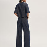 Calça Pantalona Jeans Leve com Pesponto