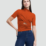 Blusa com Recorte Transpassado