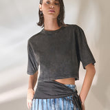 Blusa Cropped em Malha Marmorizada Cinza