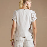 T-Shirt Decote U com Bolso