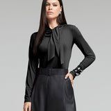 Blusa de Malha com Laço na Gola