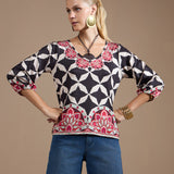 Blusa de Malha Estampa Tapeçaria