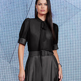 Camisa de tule com laço