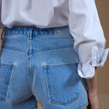 Short em Denim Estonado Diagonal