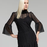 Blusa em Renda com Gola de Plumas