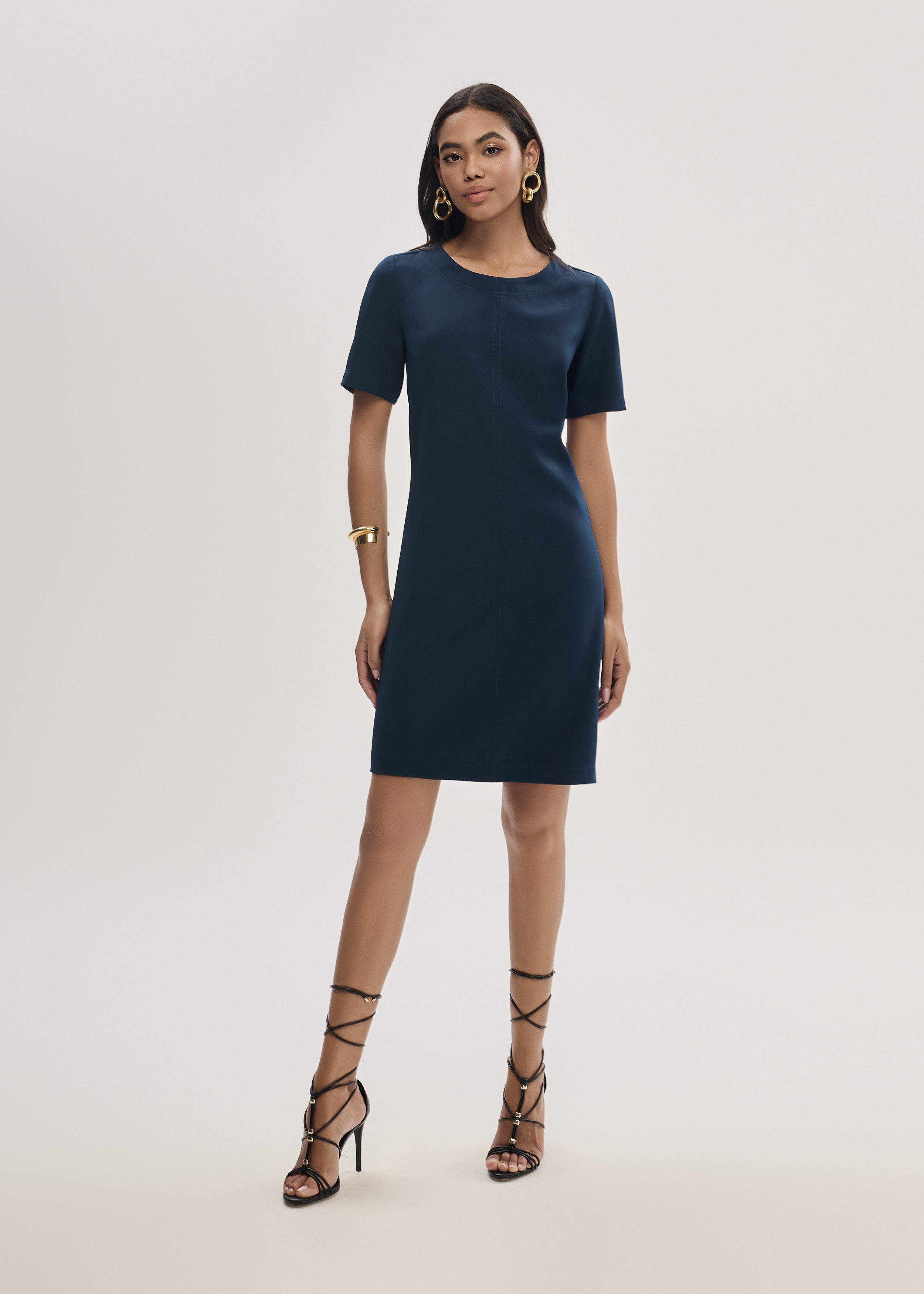 Vestido Curto em Malha