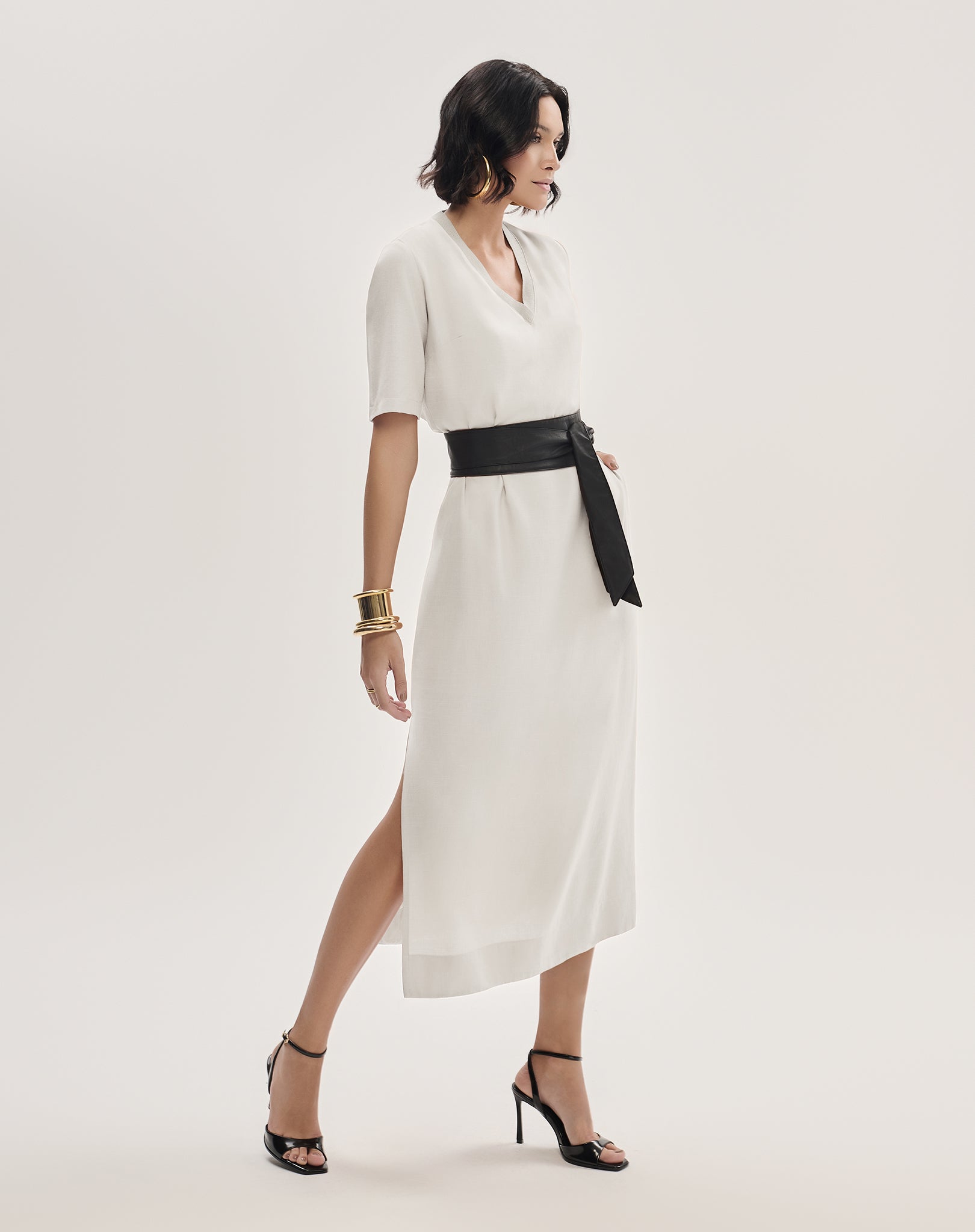 Vestido Gola Retilínea