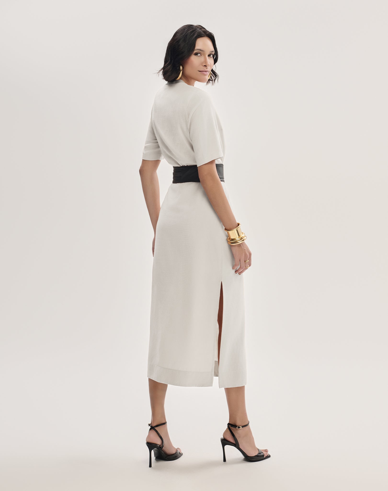 Vestido Gola Retilínea