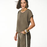 Blusa Ampla com Costura Central