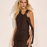 Blusa Assimétrica Chocolate com Broche Flor