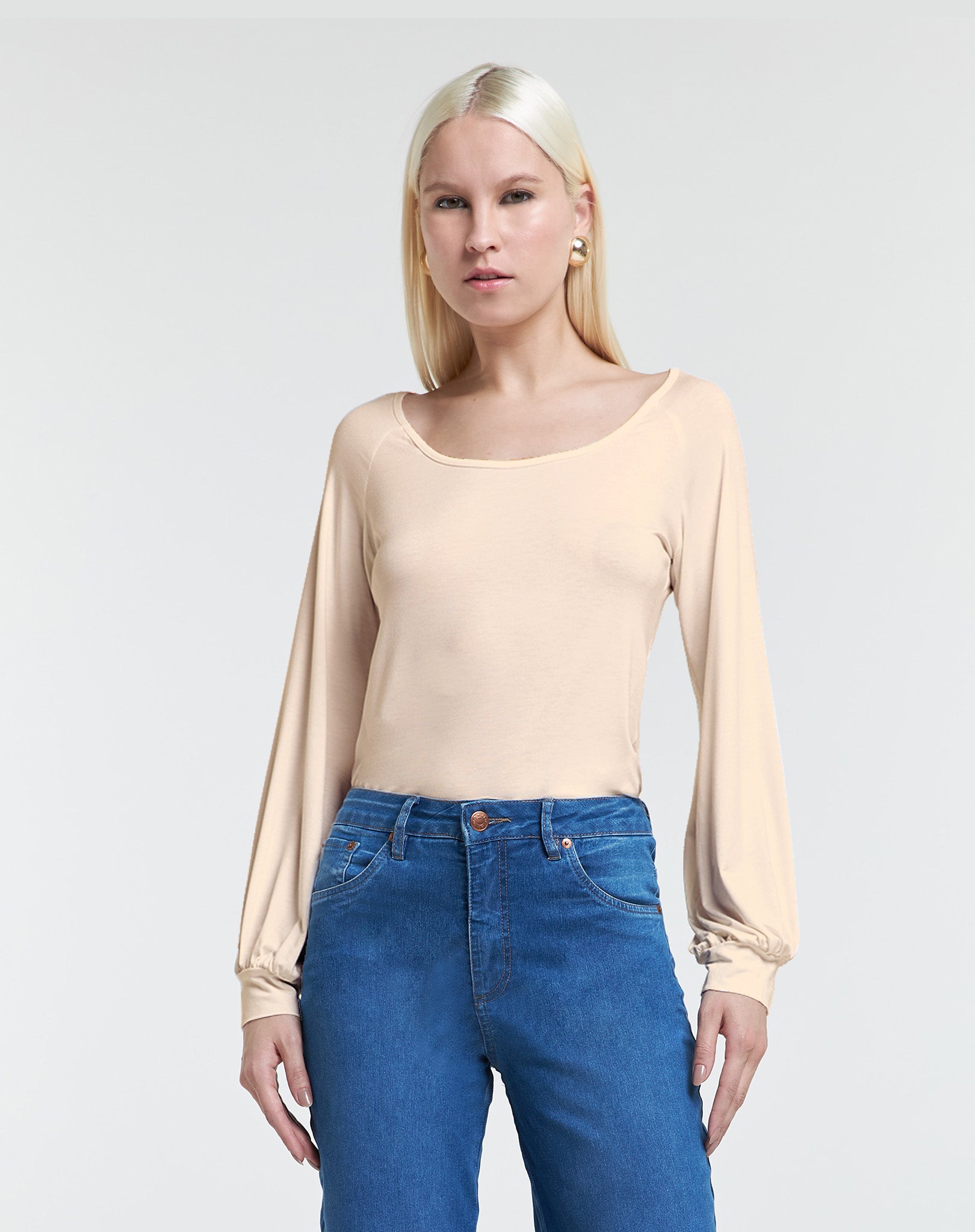 Blusa Malha Manga Longa com Gola Canoa