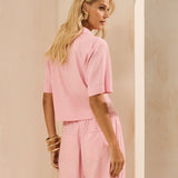 Camisa Boxy Fit com Mangas Curtas