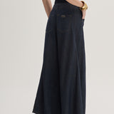 Calça Jeans Super Baggy com Cinto Faixa