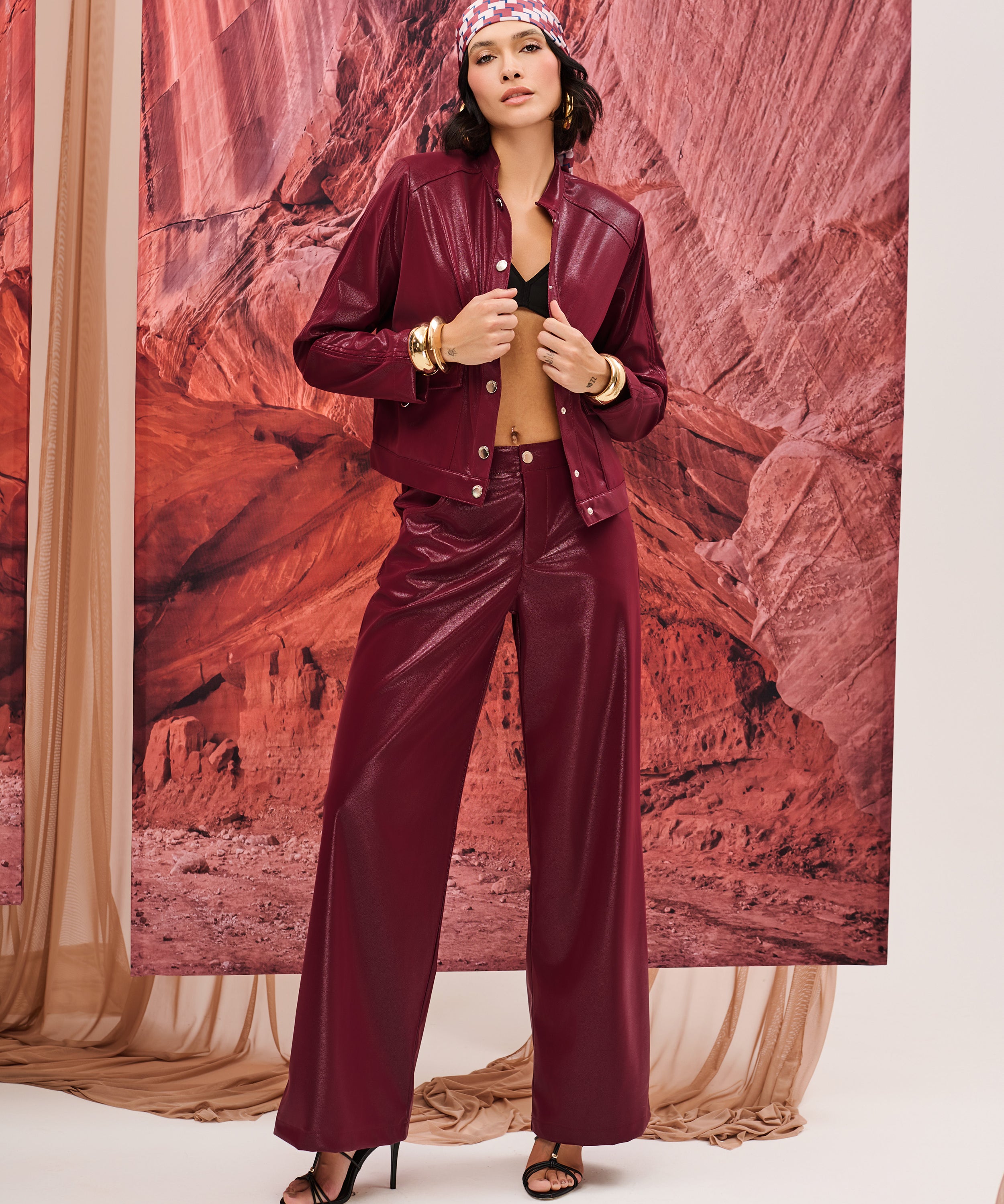 Calça Wide Leg em PU Preta
