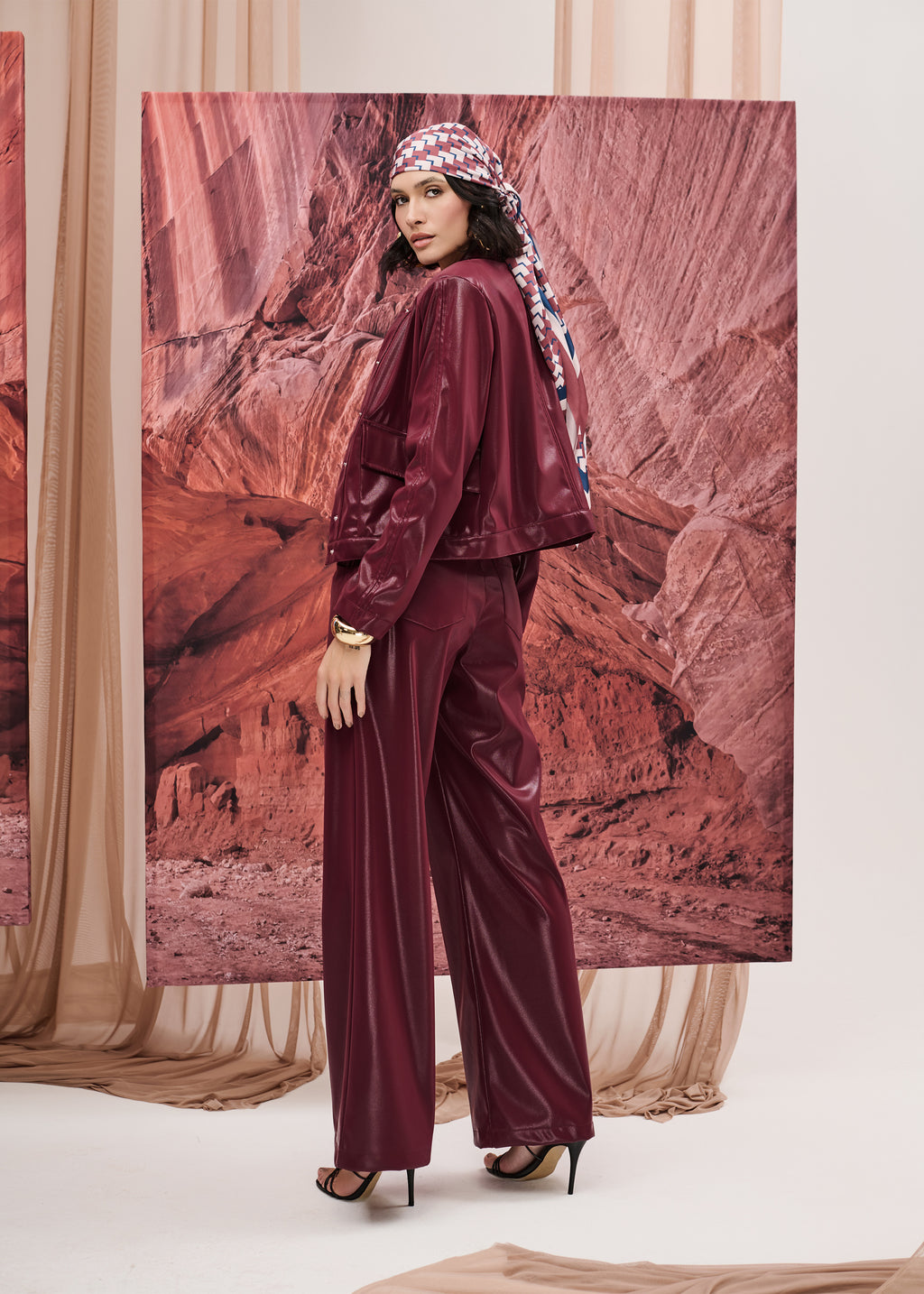 Calça Wide Leg em PU Preta