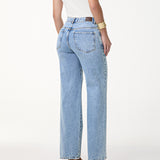 Calça Jeans Wide Leg Lavanderia Média