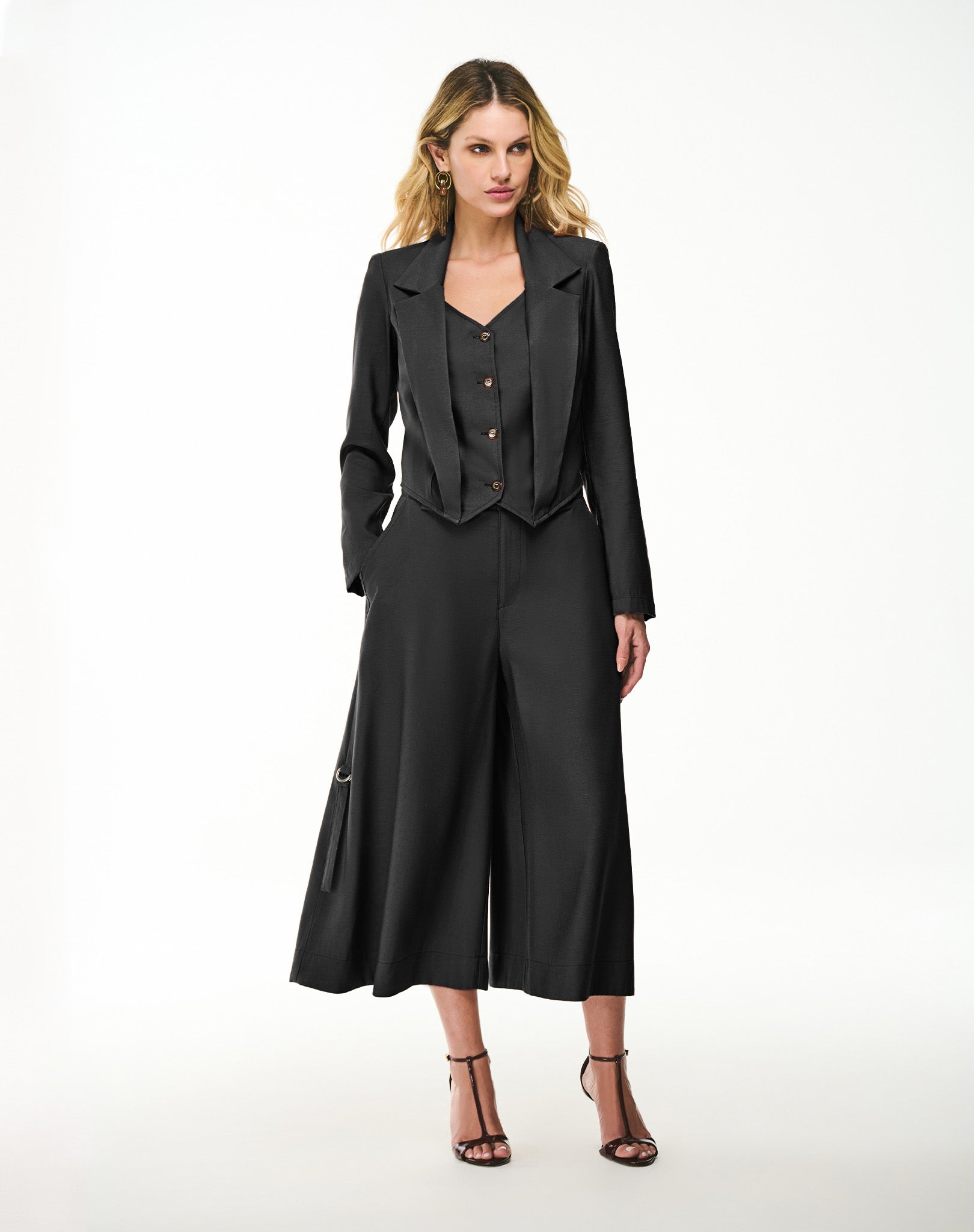 Calça Pantacourt Midi Estilo Saia