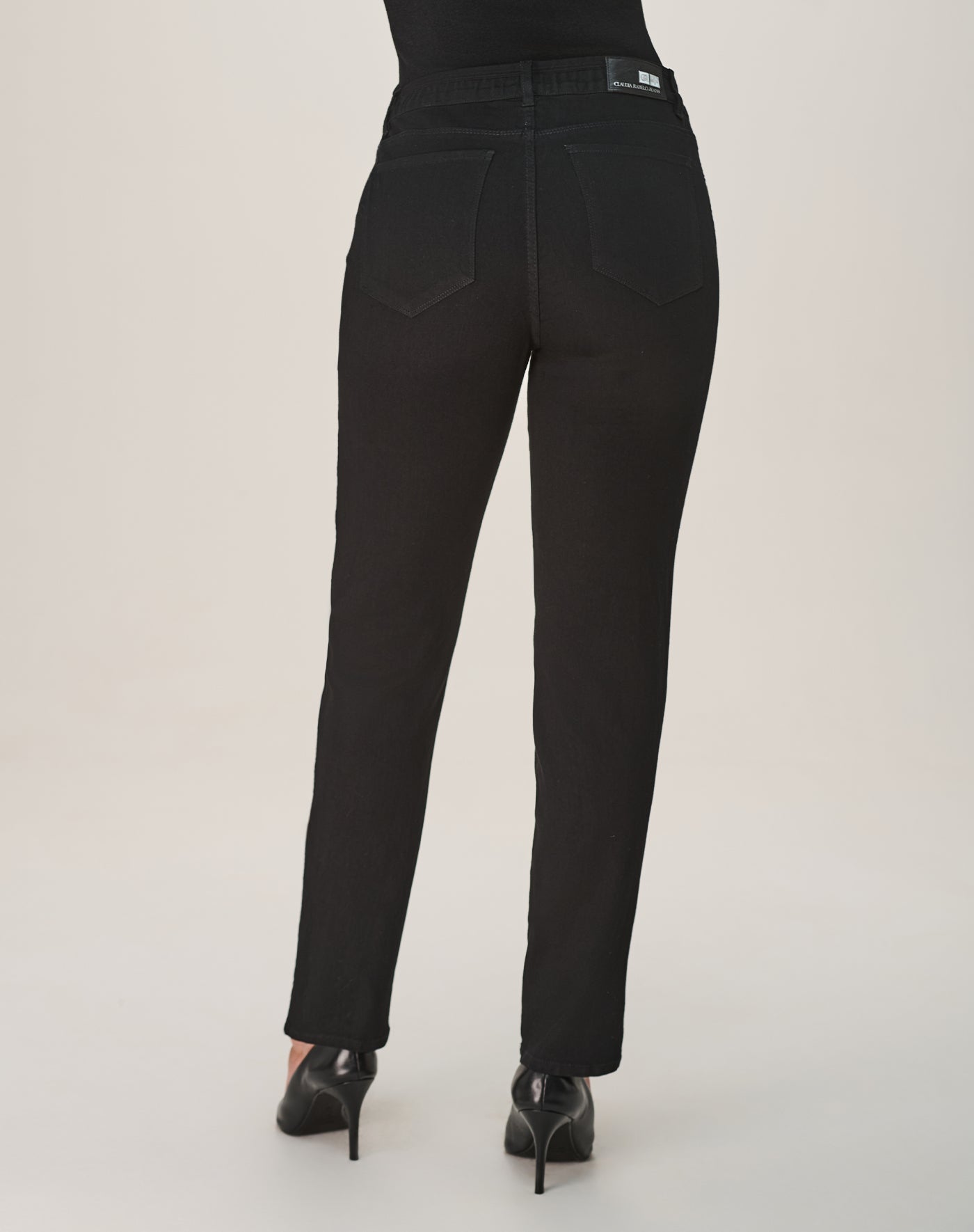 Calça Skinny em Sarja Acetinada