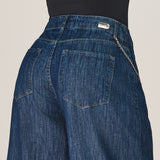 Calça Jeans Pantalona Metal nos Bolsos
