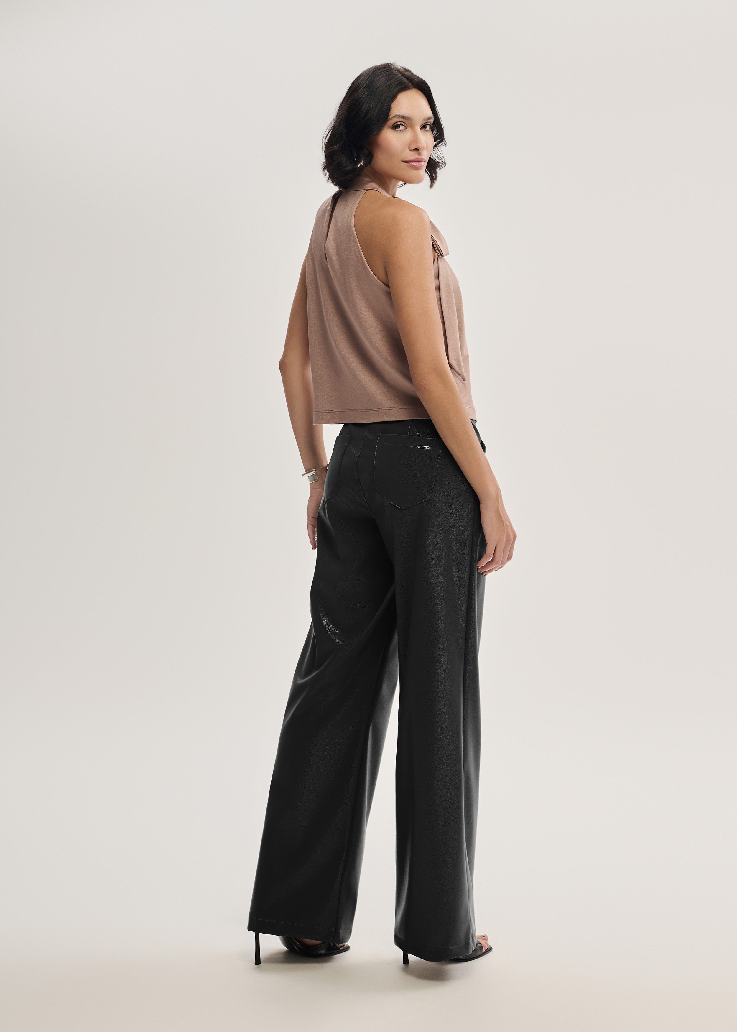 Calça Wide Leg em PU Preta