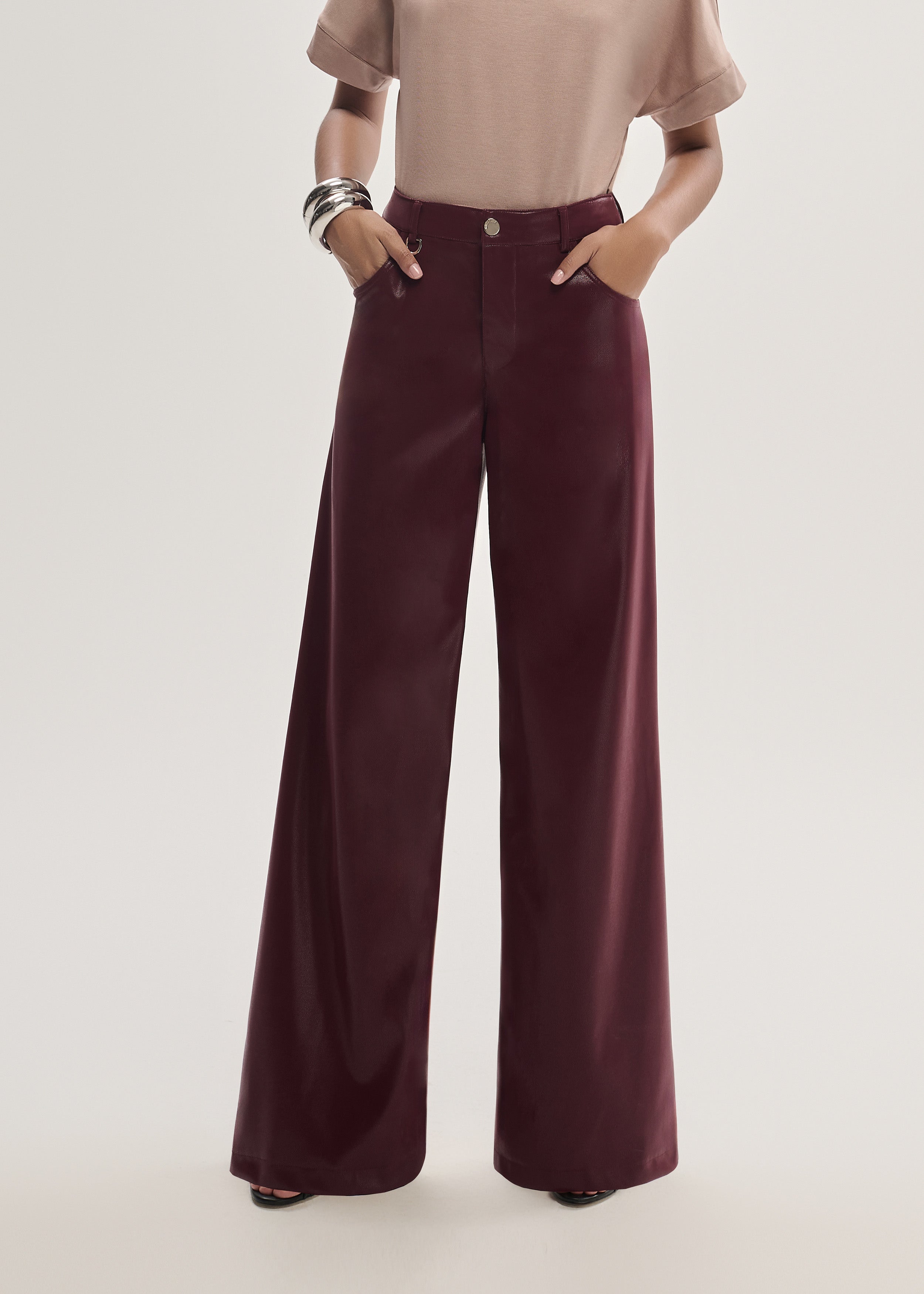 Calça Wide Leg em PU Preta