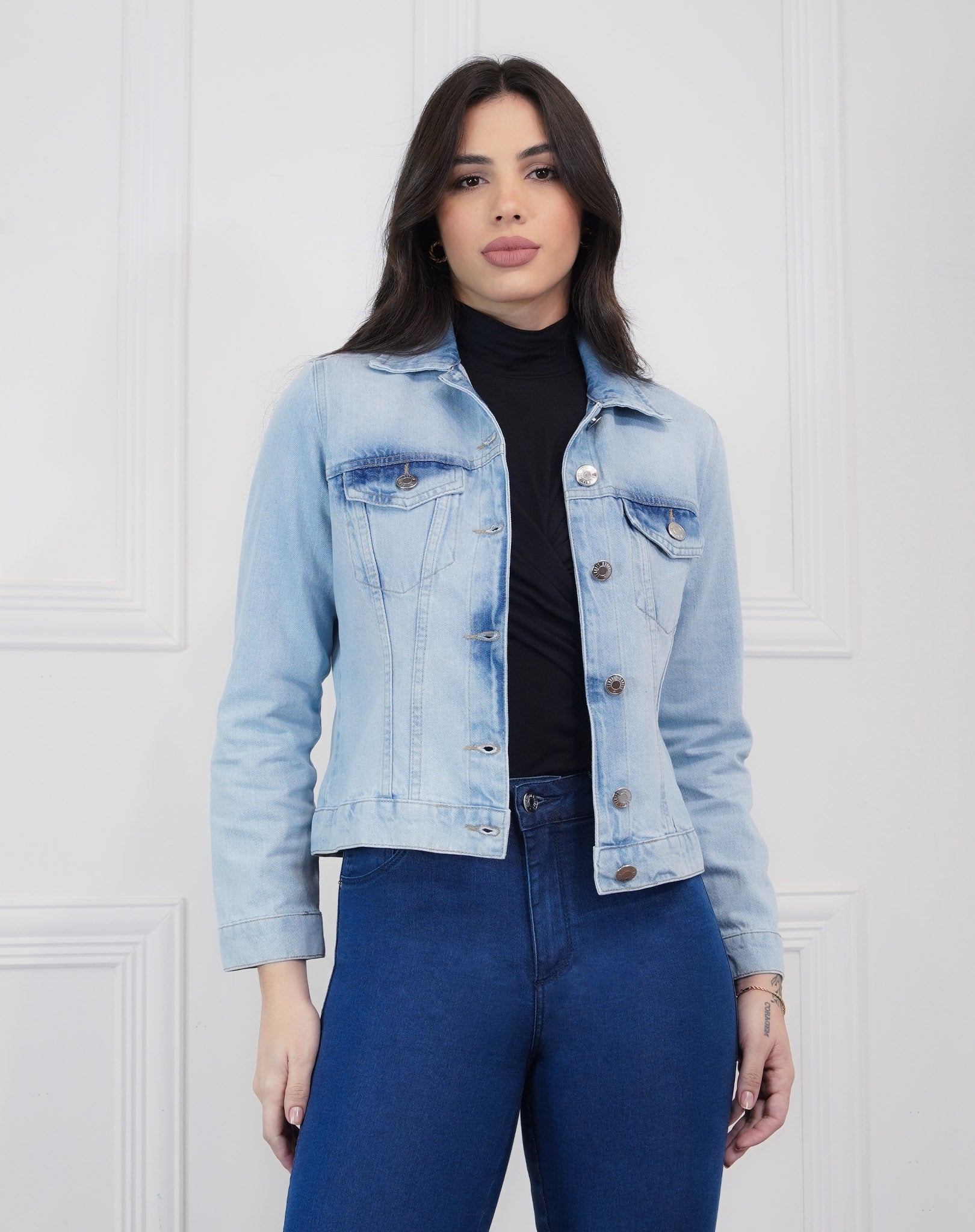 Jaqueta Jeans Cropped Lavagem Clara