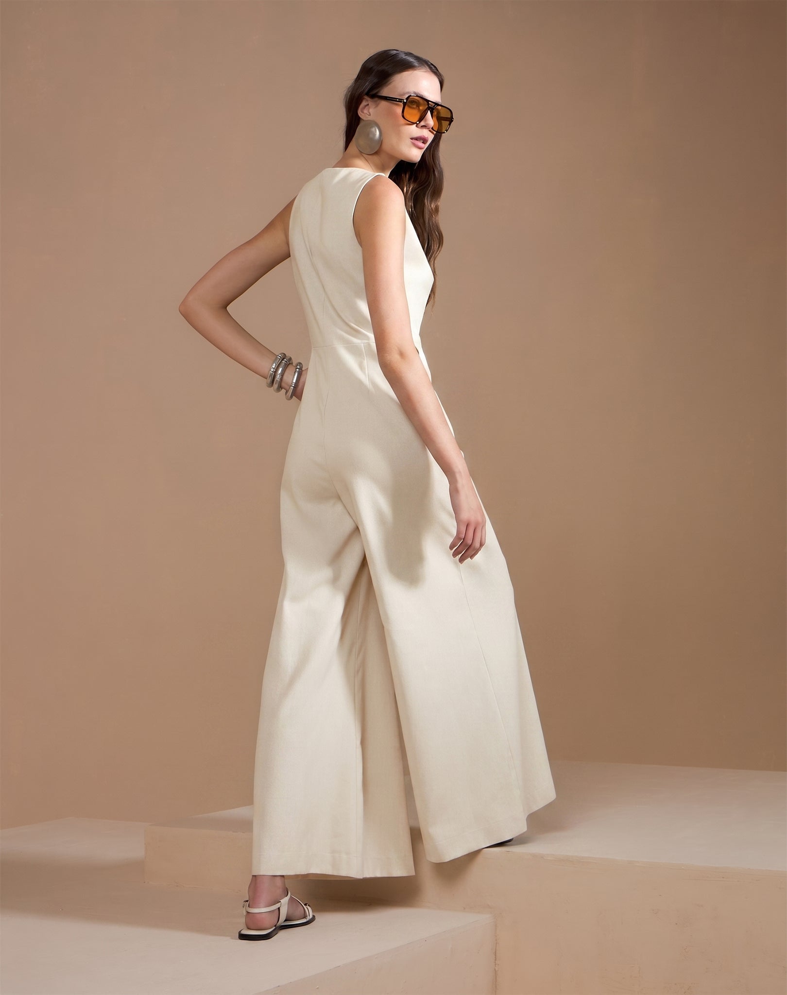 Macacão Feminino Pantalona de Alfaiataria Off White