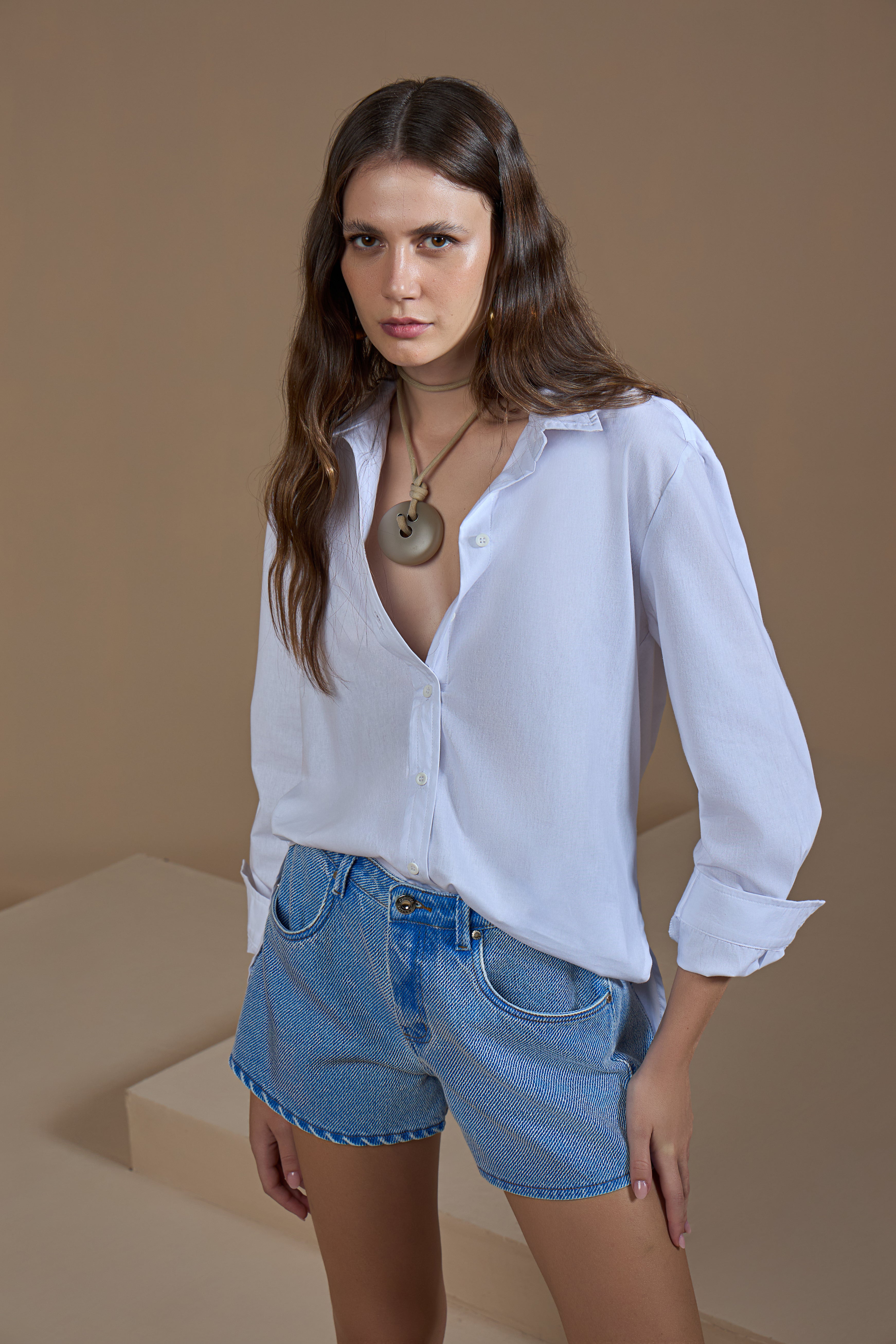 Short em Denim Estonado Diagonal