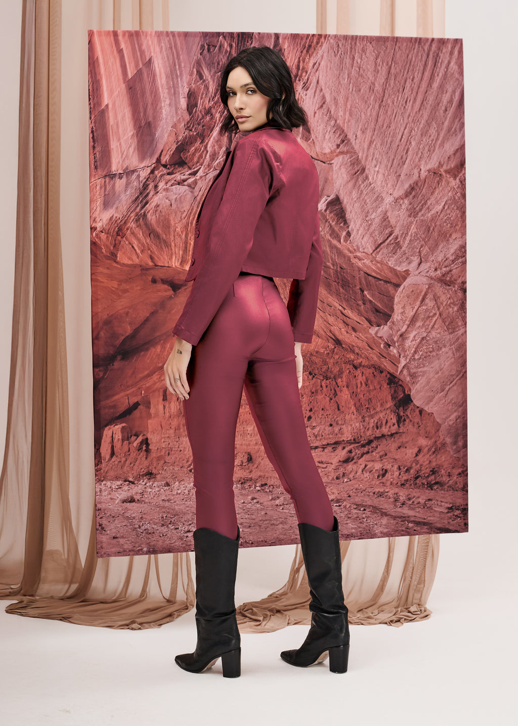 Calça Legging com Brilho Resinado Cereja