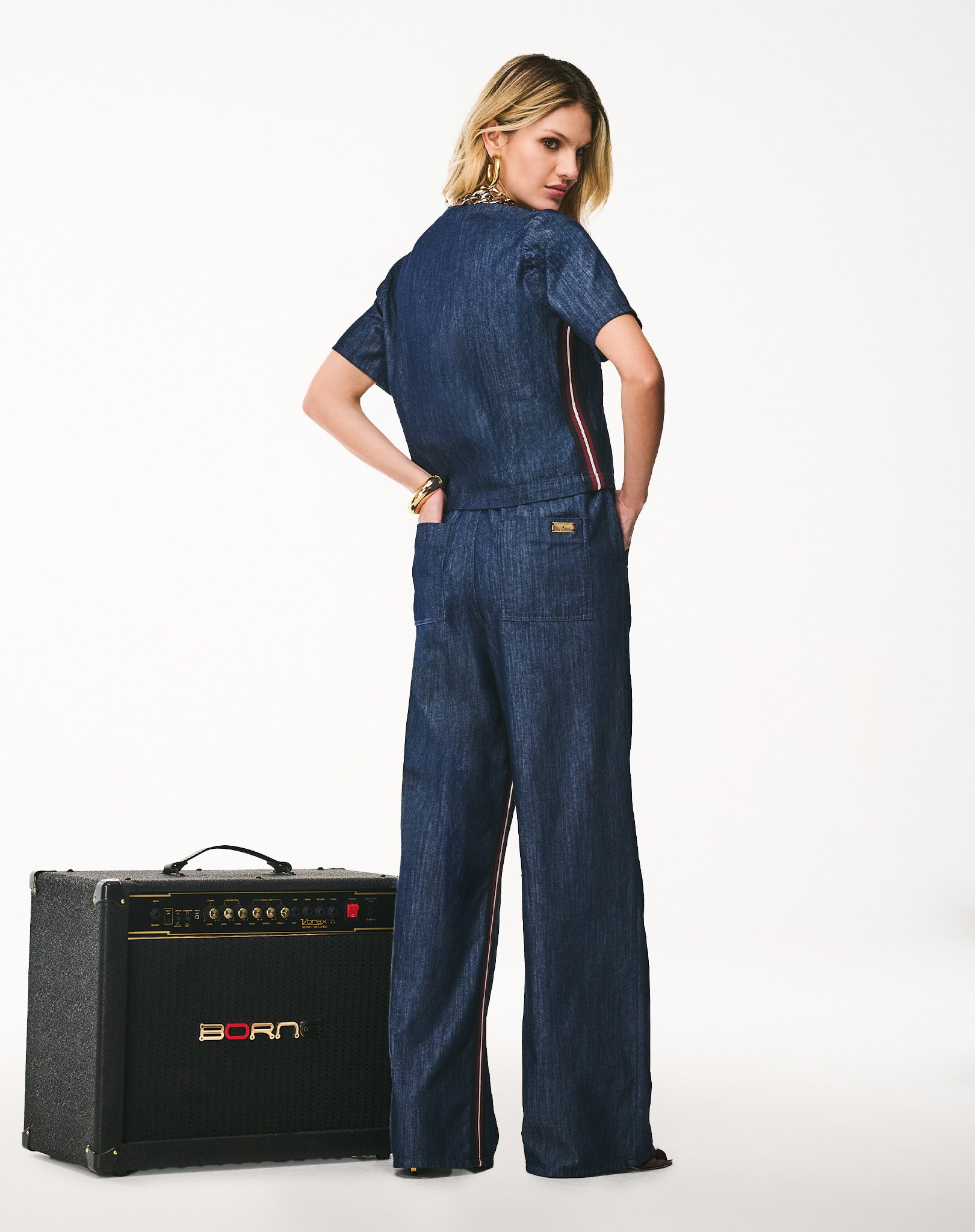 T-shirt Jeans com Faixa Lateral Tricolor