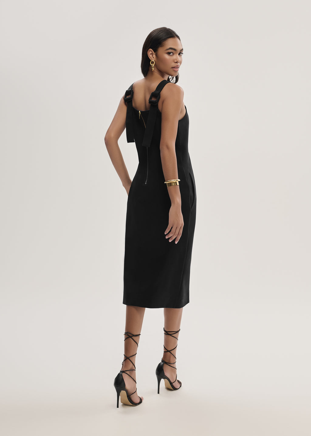 Vestido Midi Alça com Fivela