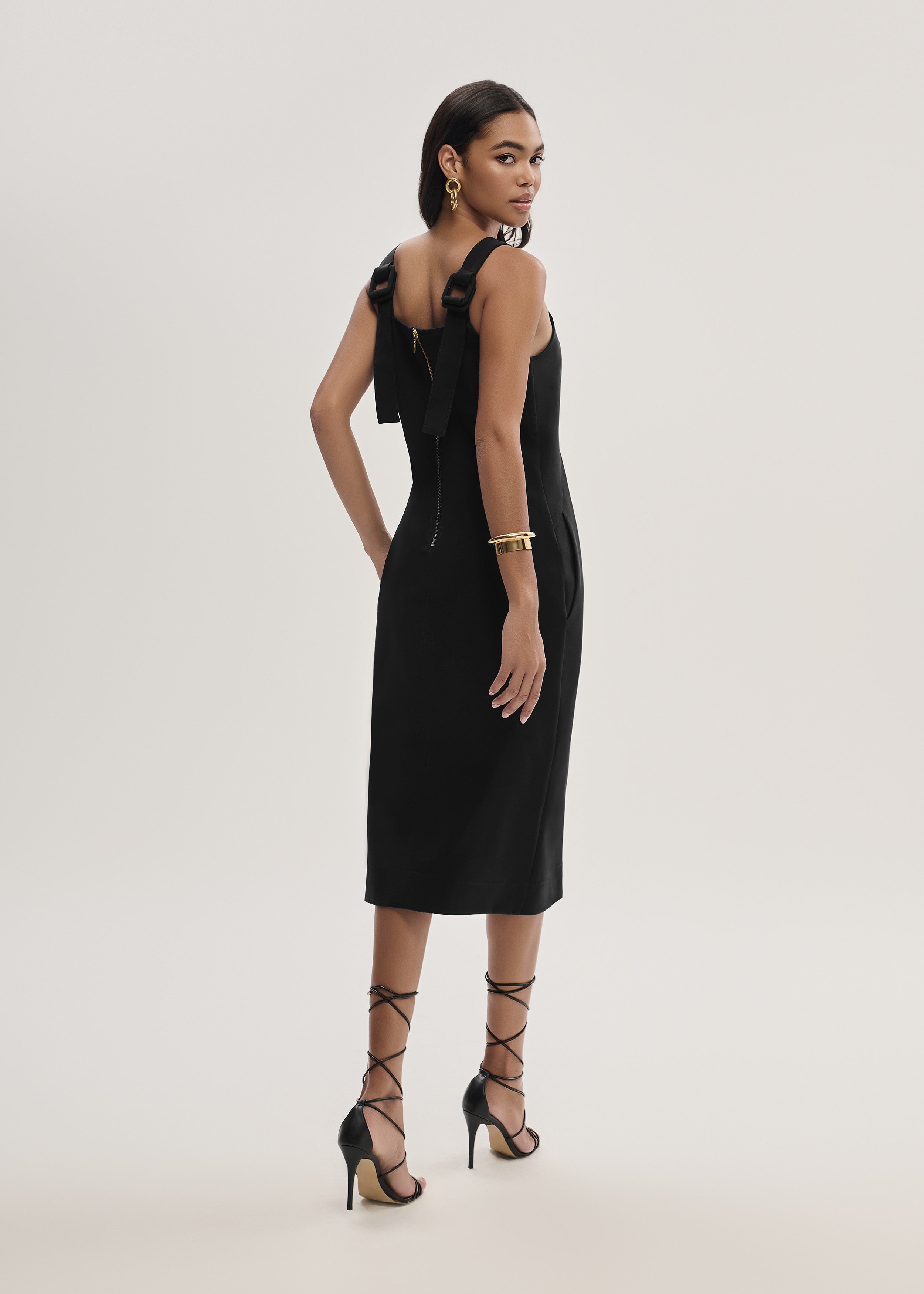 Vestido Midi Alça com Fivela