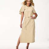 Vestido Midi com Mangas Amplas e Cinto
