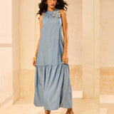 Vestido Maxi Jeans de Alças e Aplicação de Flor