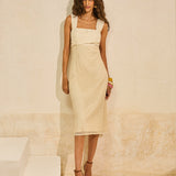 Vestido em Linho com Tela Macrame
