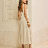 Vestido Midi Evasê com Espelhos
