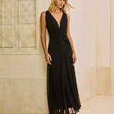 Vestido Longo em Tule Decote V e Metal nas Costas