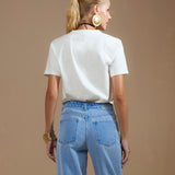 T-shirt Feminina Branca com Aplicação Arabescos